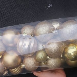 Gold Holiday Ornament Set